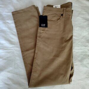 NWT Men's Gap  Size 32x32 Color:Khaki Slim Fit 5-Pocket Pant